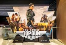F-35 Fighter Jet Crashes at “Top Gun” School Movie theater display for an aviation action film
